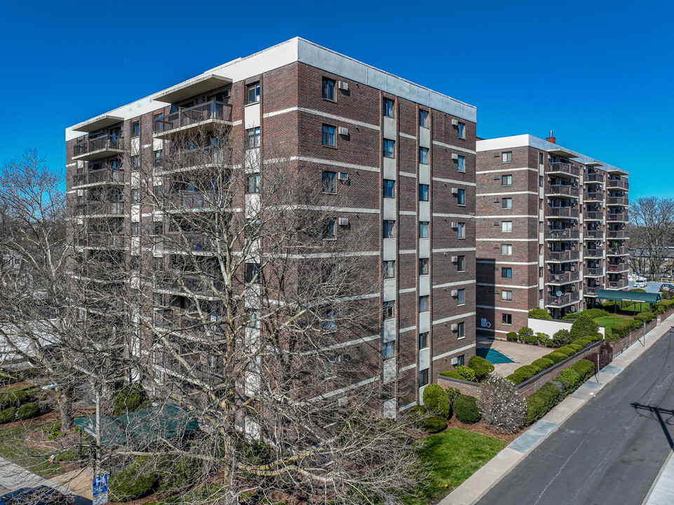 Newtown at Gateway Condominiums in Watertown, MA - Foto de edificio