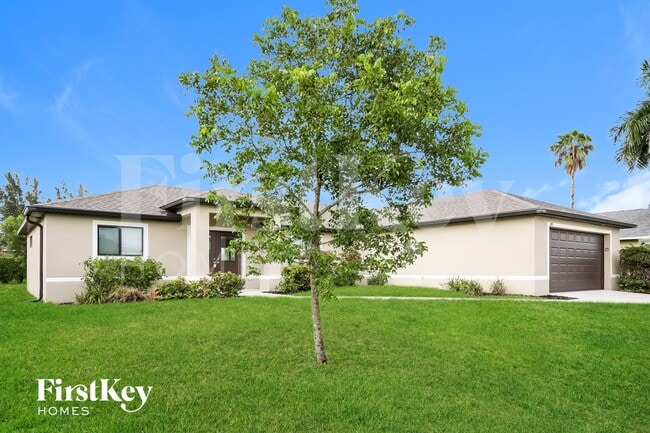 209 SW 21st Terrace in Cape Coral, FL - Building Photo - Building Photo