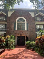 3670 Inverrary Dr in Lauderhill, FL - Building Photo