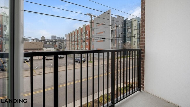 1801 Patterson St, Unit 514 in Nashville, TN - Foto de edificio - Building Photo