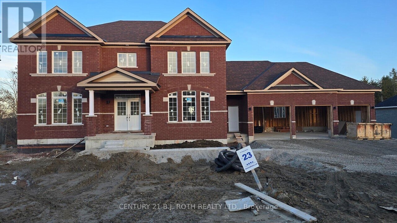 61 Ruby Ridge in Oro Station, ON - Building Photo