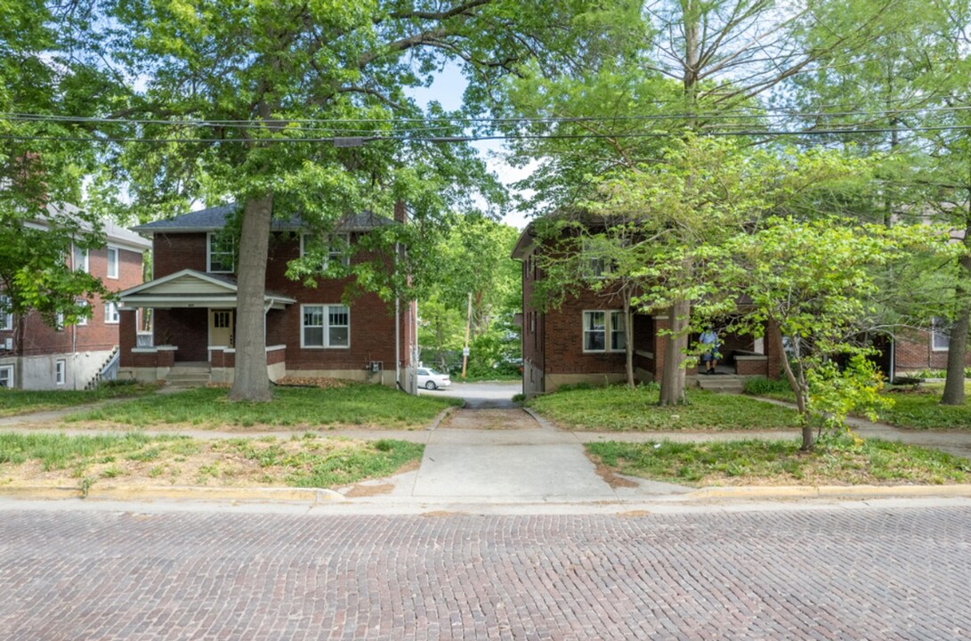 1405 University Ave in Columbia, MO - Building Photo