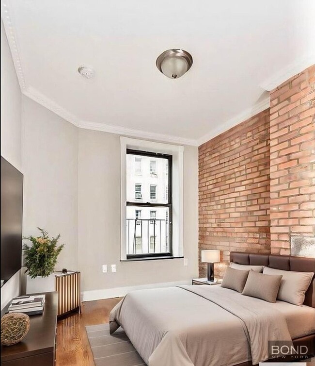 422 E 9th St in New York, NY - Building Photo - Building Photo