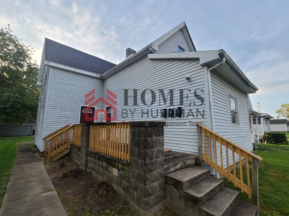818 S Barker Ave in Evansville, IN - Building Photo