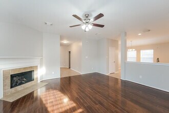 3830 Lake Ballinger Ln in Richmond, TX - Building Photo - Building Photo