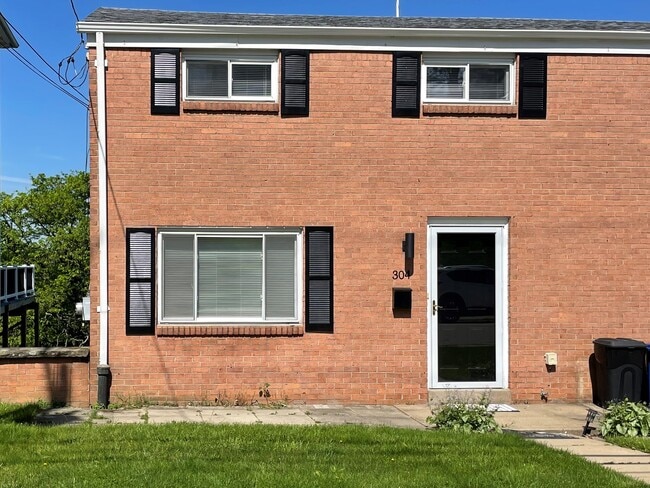 property at 304 Oneida St