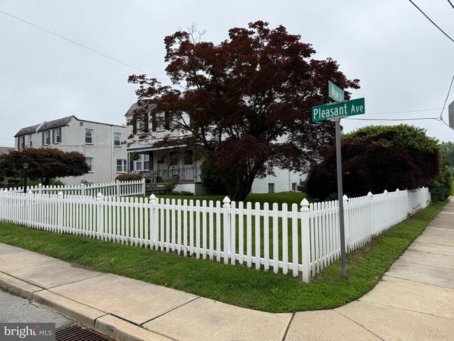 property at 1000 E Pleasant Ave