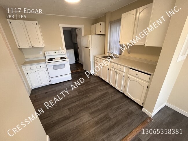 1117 Edgar St in Regina, SK - Building Photo - Building Photo