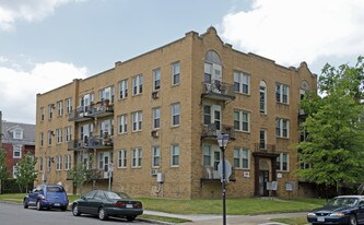 Cortez Apartments in Norfolk, VA - Building Photo