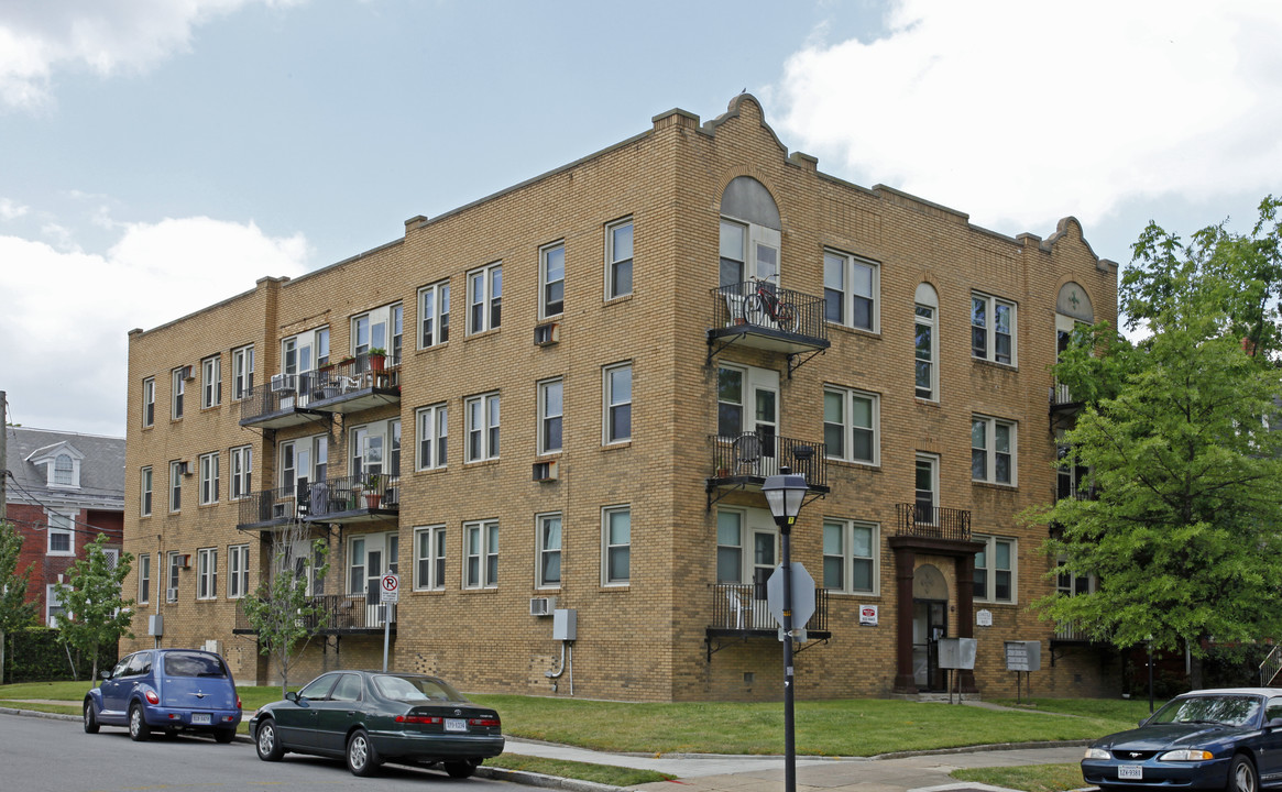 Cortez Apartments in Norfolk, VA - Foto de edificio