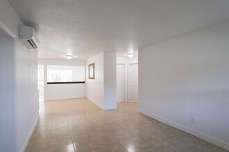 1827 Larkin Ave in Orlando, FL - Building Photo - Building Photo