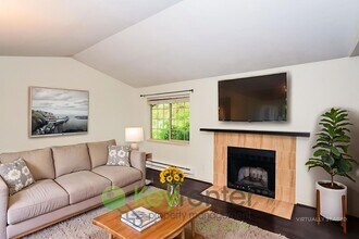 9810 28th Ave SW in Seattle, WA - Building Photo - Building Photo