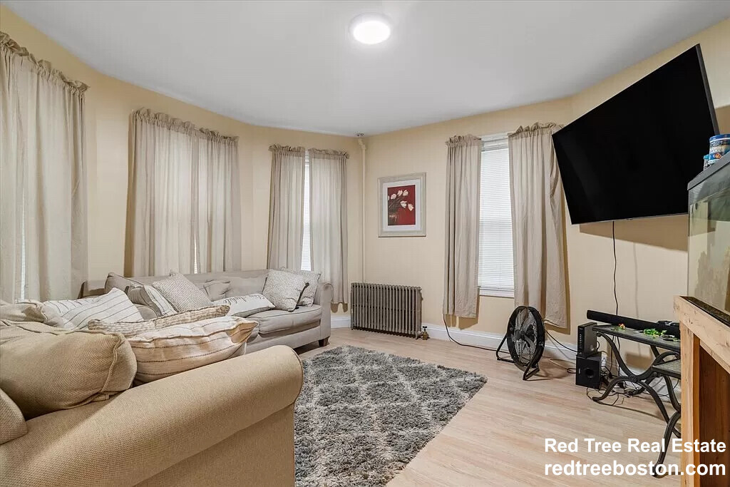 24 Weld Hill St in Boston, MA - Building Photo