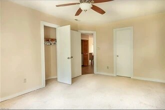 250 Misty Point Ln in Newport News, VA - Building Photo - Building Photo
