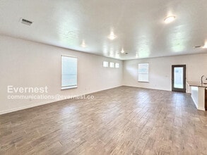 718 Freedom Cir in Nolanville, TX - Building Photo - Building Photo