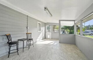 7493 Sealawn Dr in Spring Hill, FL - Building Photo