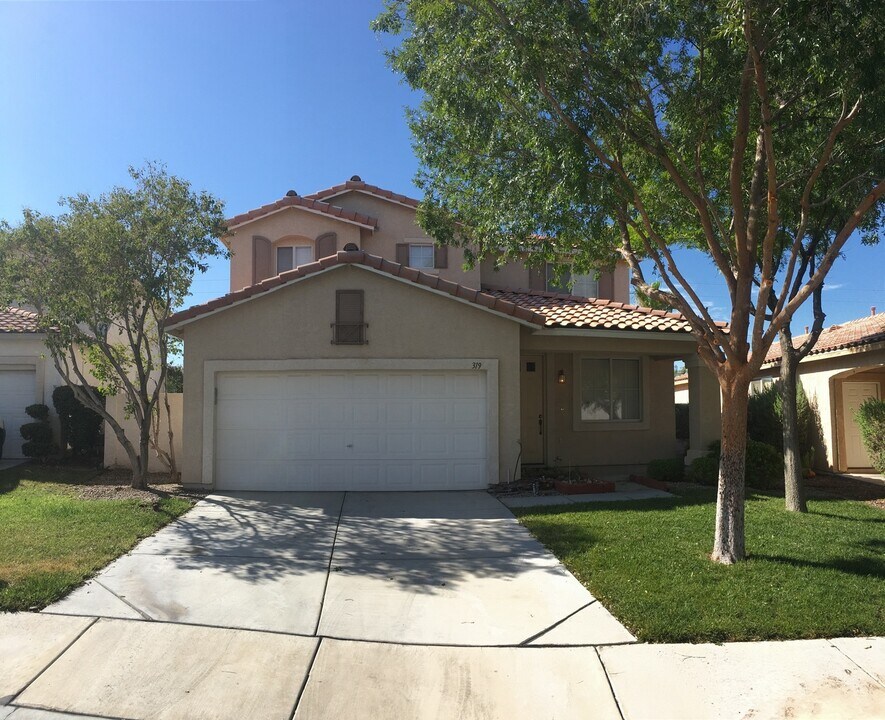 319 Brilliant Summit Cir in Henderson, NV - Building Photo