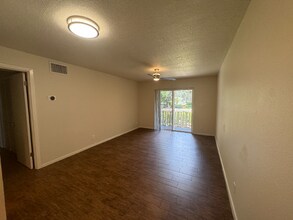 637 Harwood St, Unit 1 in Orlando, FL - Building Photo - Building Photo