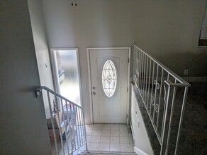 8475 S 1575 E in Sandy, UT - Foto de edificio - Building Photo