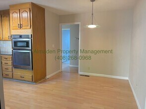 6658 Mt Holly Dr in San Jose, CA - Building Photo - Building Photo
