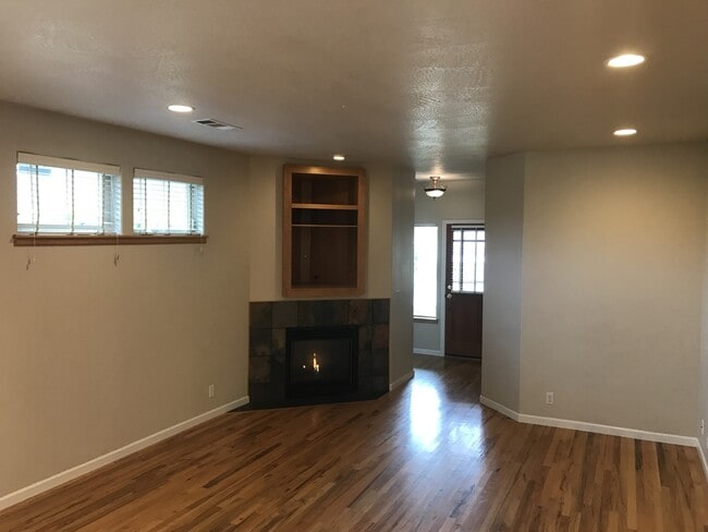 595 Elizabeth Ave in Ashland, OR - Building Photo - Building Photo