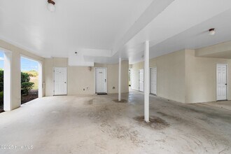 3155 Lakeside Commons Dr SE in Southport, NC - Building Photo - Building Photo
