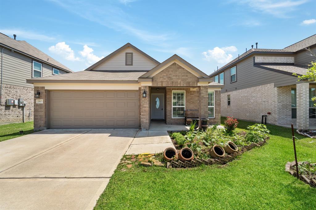 15603 Eastern Meadowlark Wy in Cypress, TX - Building Photo