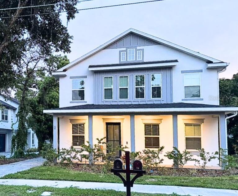 70 W Esther St in Orlando, FL - Building Photo
