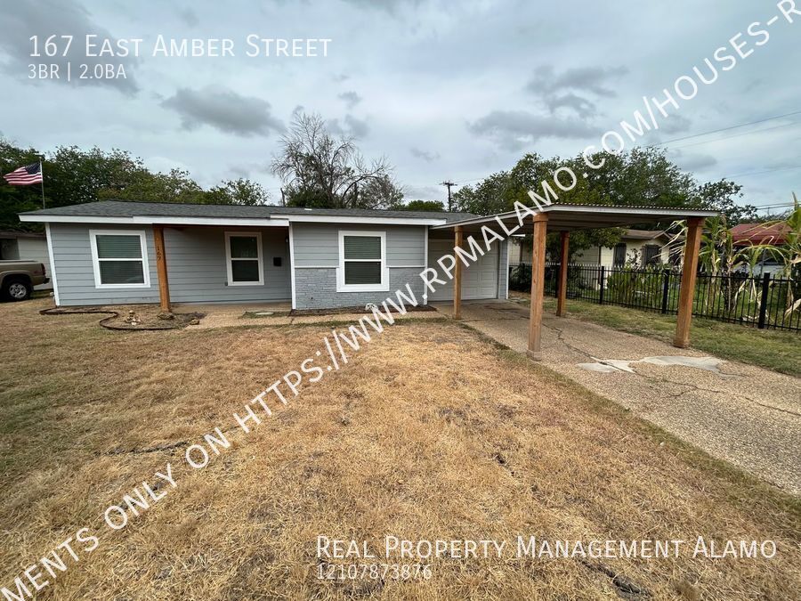 167 E Amber St in San Antonio, TX - Building Photo