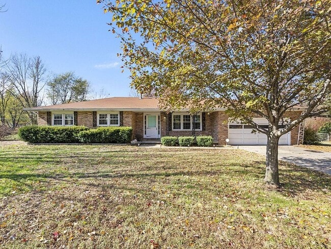 property at 4267 S Ridgecrest Dr