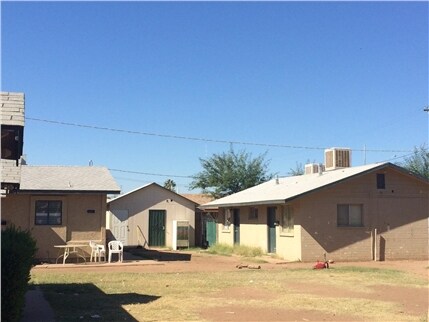 3442 E Melvin St in Phoenix, AZ - Foto de edificio - Building Photo
