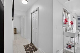 4310 Village Dr in Delray Beach, FL - Building Photo - Building Photo