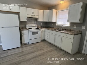 605 Amethyst St in Cape Girardeau, MO - Building Photo - Building Photo