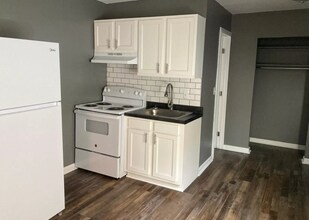 39 Wuest St in Cincinnati, OH - Building Photo - Building Photo