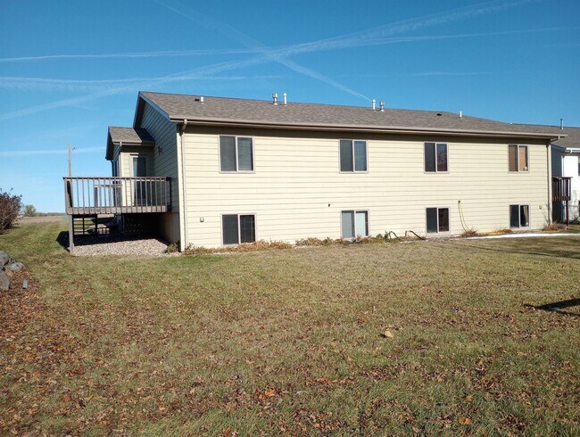 425 E Brian St in Tea, SD - Building Photo - Building Photo