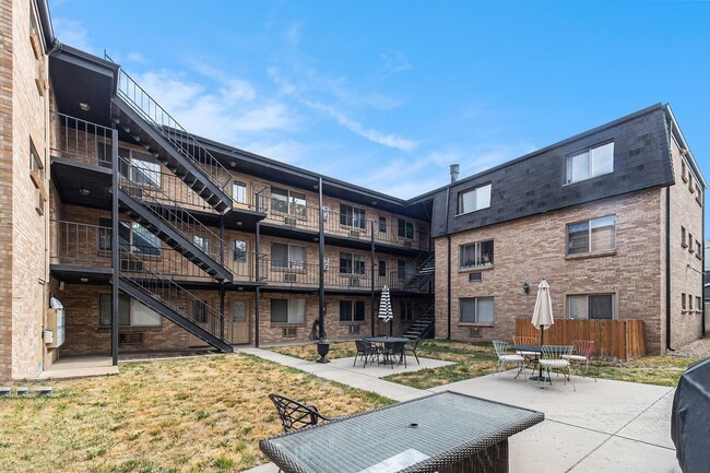 property at 558 N Washington St