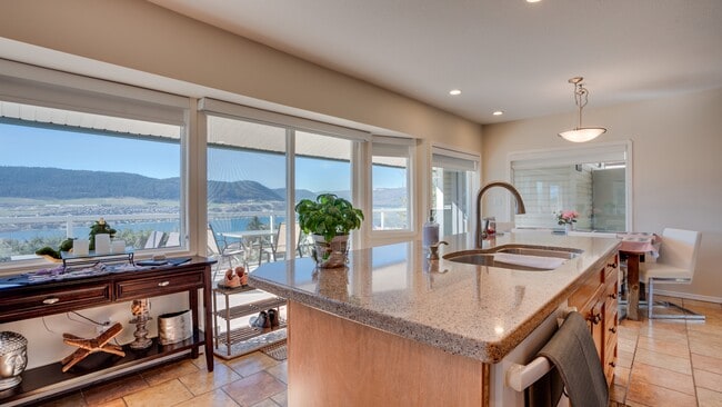7084 Appaloosa Way in Vernon, BC - Building Photo - Building Photo