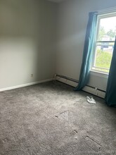 26 Falls Ave in Waterbury, CT - Building Photo - Building Photo