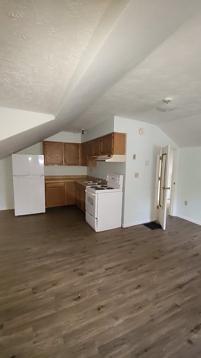 4 N Shawnee Plains Ct in Camden, OH - Building Photo