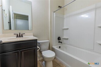 118 Texas Thistle in New Braunfels, TX - Foto de edificio - Building Photo