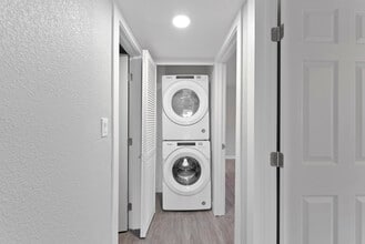 Grove House Apartments in Orange, CA - Building Photo - Building Photo