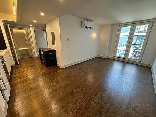 150 Lenox Rd in Brooklyn, NY - Building Photo