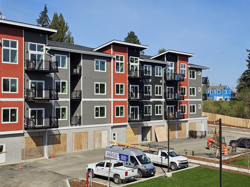 Plisko Place in Port Orchard, WA - Building Photo