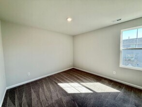 2401 Laurel Valley Way in Raleigh, NC - Building Photo - Building Photo