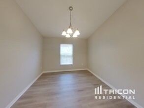 2220 Colville Chase Dr in Ruskin, FL - Building Photo - Building Photo