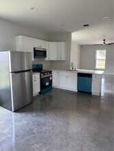 260 N 3rd St in Ponchatoula, LA - Building Photo - Building Photo