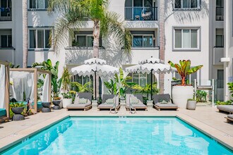 Reveal Playa Vista in Los Angeles, CA - Foto de edificio - Building Photo