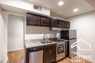 4040 N Ashland Ave, Unit 3 in Chicago, IL - Building Photo - Building Photo