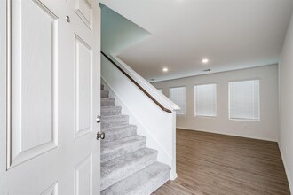 1484 Las Cuevas Dr in Conroe, TX - Building Photo - Building Photo
