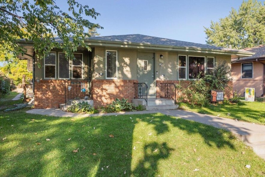 1824 Ulysses St NE in Minneapolis, MN - Building Photo